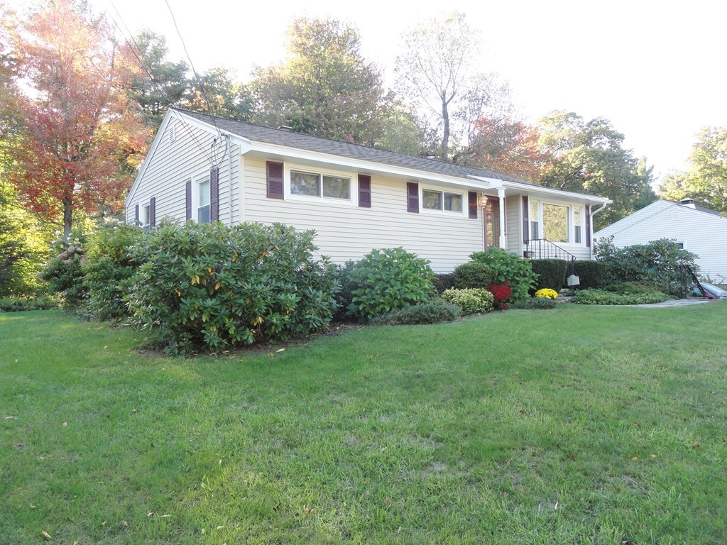 111 Homestead Road Holden, MA 01520 - Photo 1 of 27 Gallery Image 1