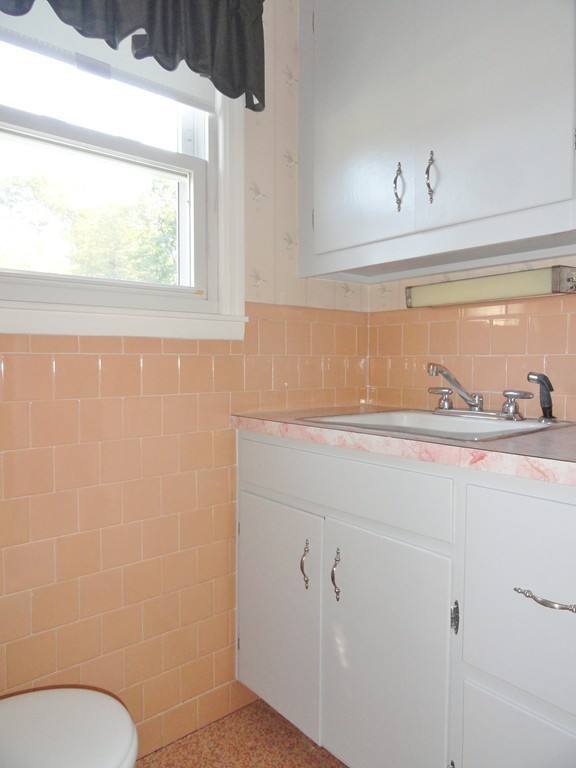 111 Homestead Road Holden, MA 01520 - Photo 15 of 27 Gallery Image 15