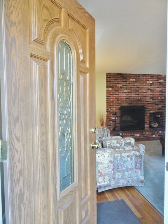 111 Homestead Road Holden, MA 01520 - Photo 4 of 27 Gallery Image 4