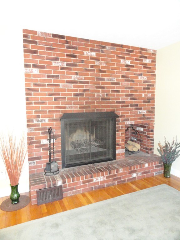111 Homestead Road Holden, MA 01520 - Photo 7 of 27 Gallery Image 7