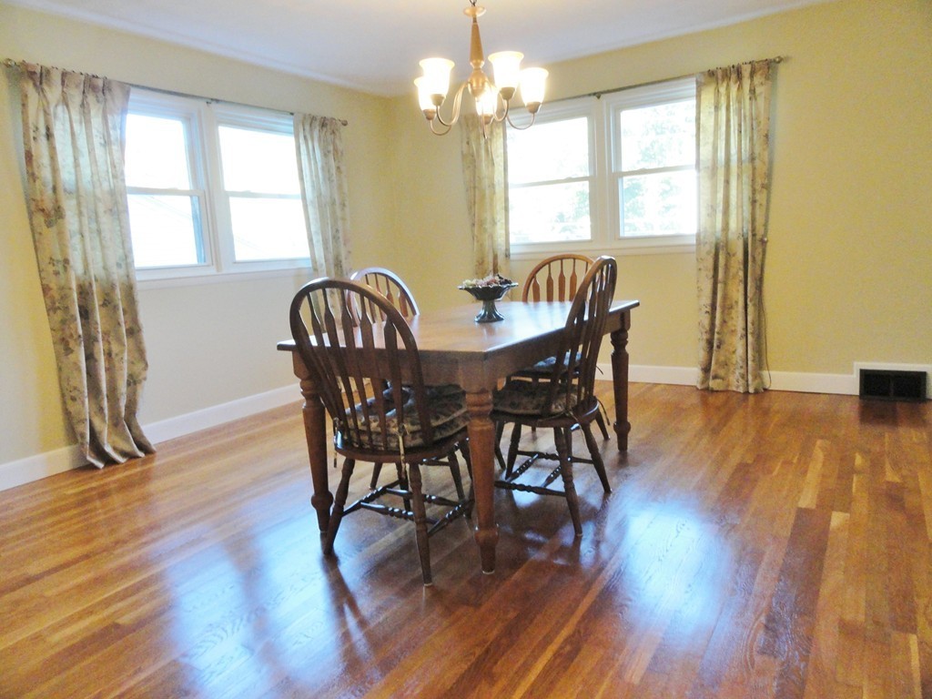 111 Homestead Road Holden, MA 01520 - Photo 10 of 27 Gallery Image 10