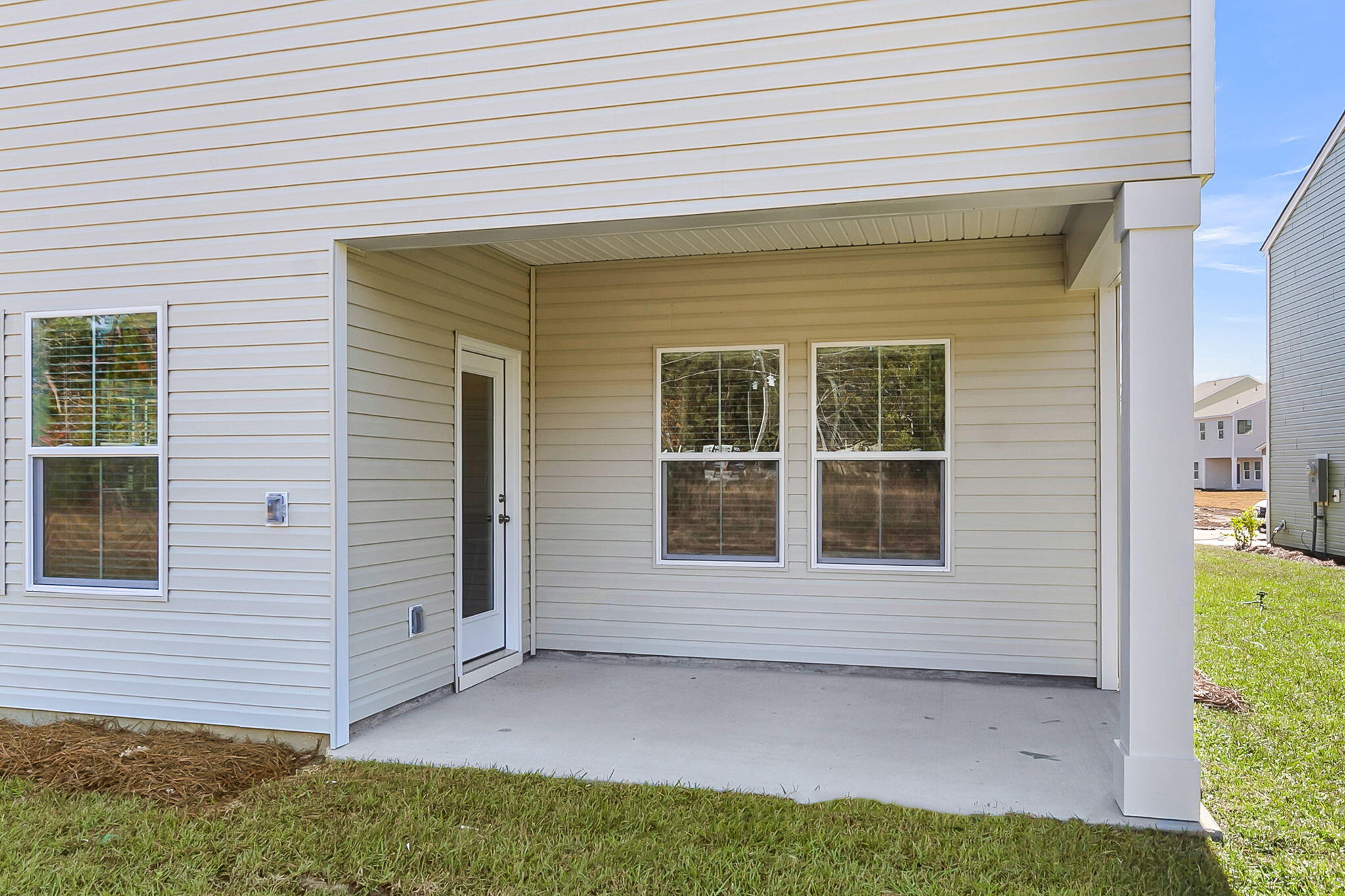 305 Clipper Court Summerville, SC 29486 - Photo 41 of 44 EXTERIOR REAR