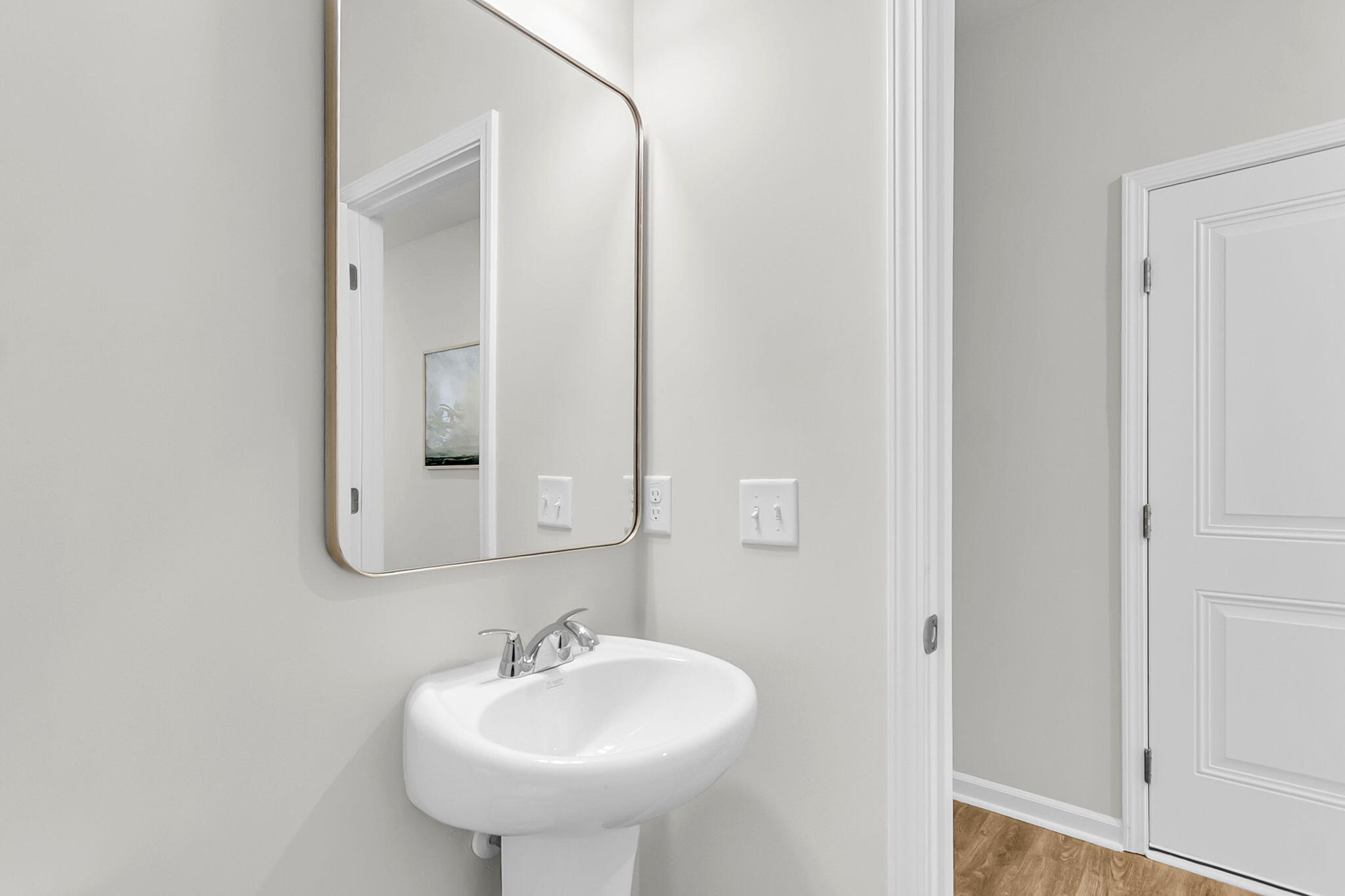 305 Clipper Court Summerville, SC 29486 - Photo 7 of 44 POWDER ROOM