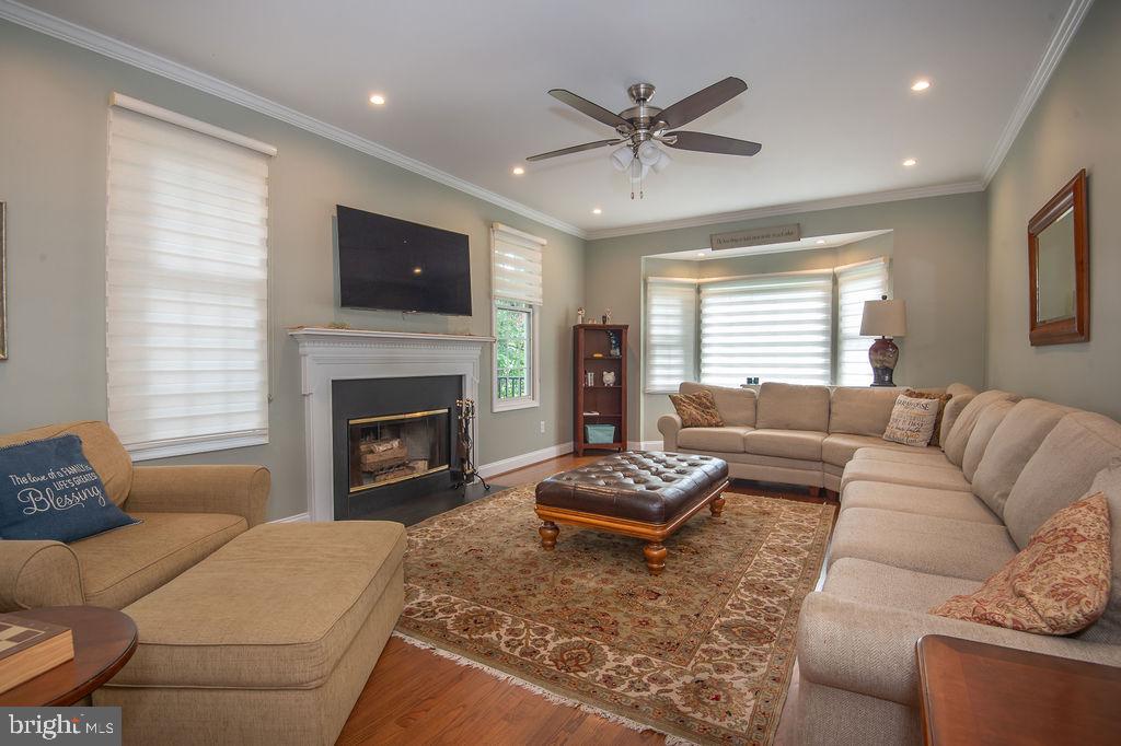 115 Cambridge Road Landenberg, PA 19350 - Photo 7 of 31 Family Room w Fireplace