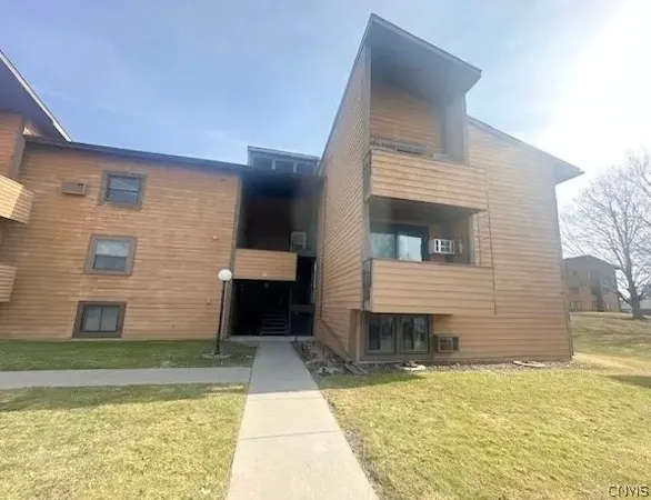 $1,900 | 555 Village Boulevard North, Van Buren, NY 13027