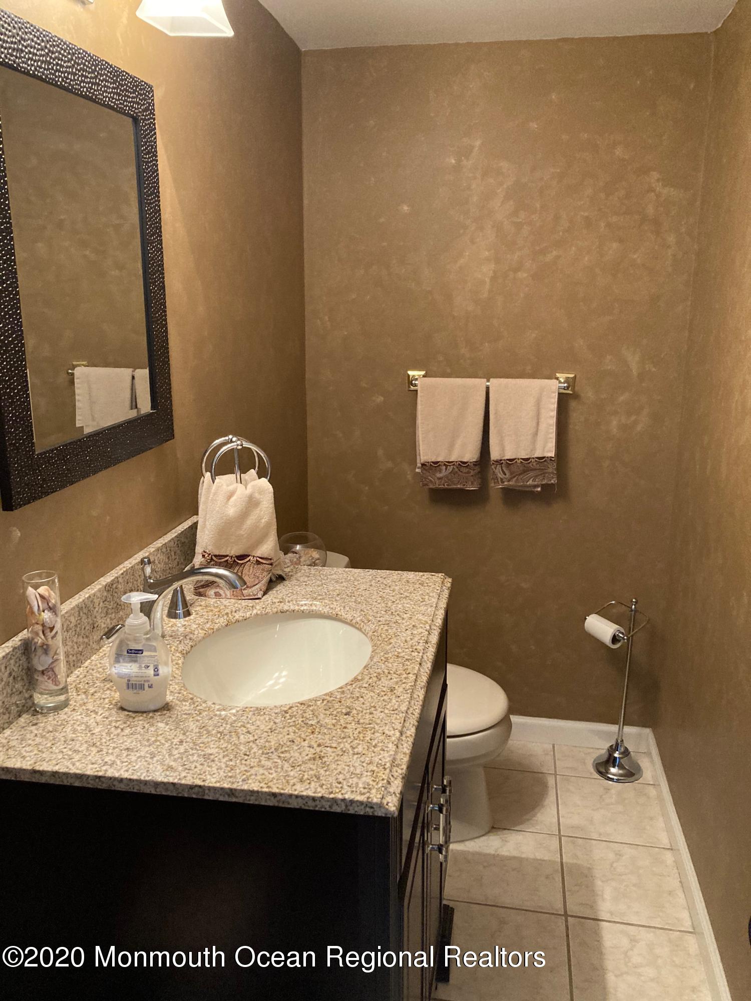 5 Concord Road Marlboro, NJ 07746 - Photo 17 of 40 Half Bath