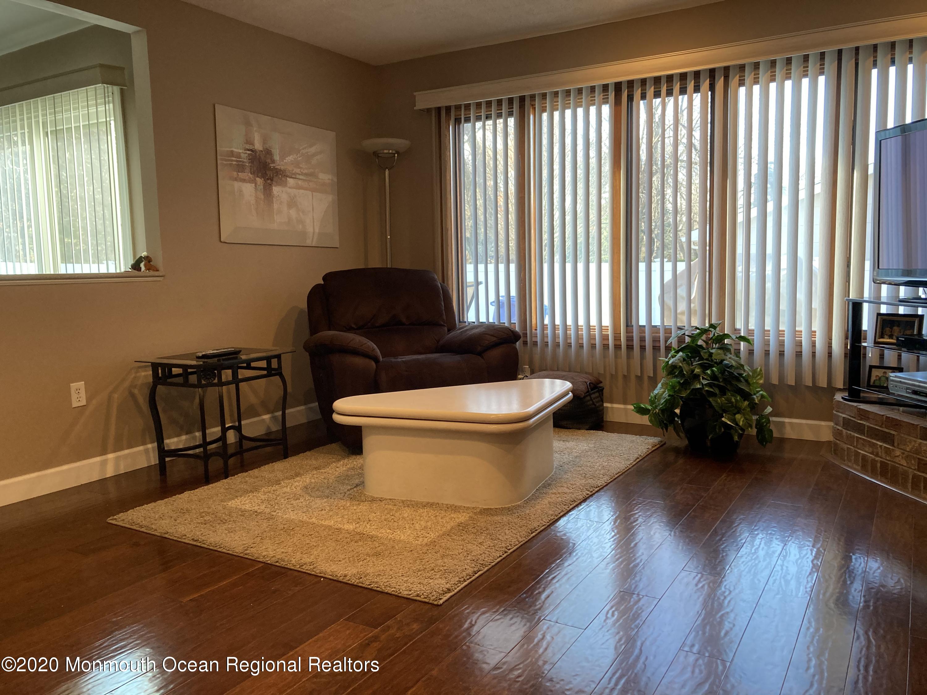 5 Concord Road Marlboro, NJ 07746 - Photo 10 of 40 Family Room 2
