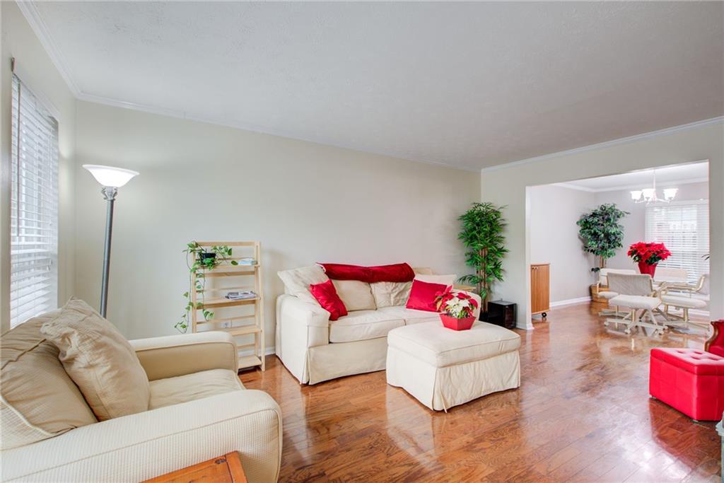 10 Market Square Place Northwest Atlanta, GA 30318 - Photo 11 of 33