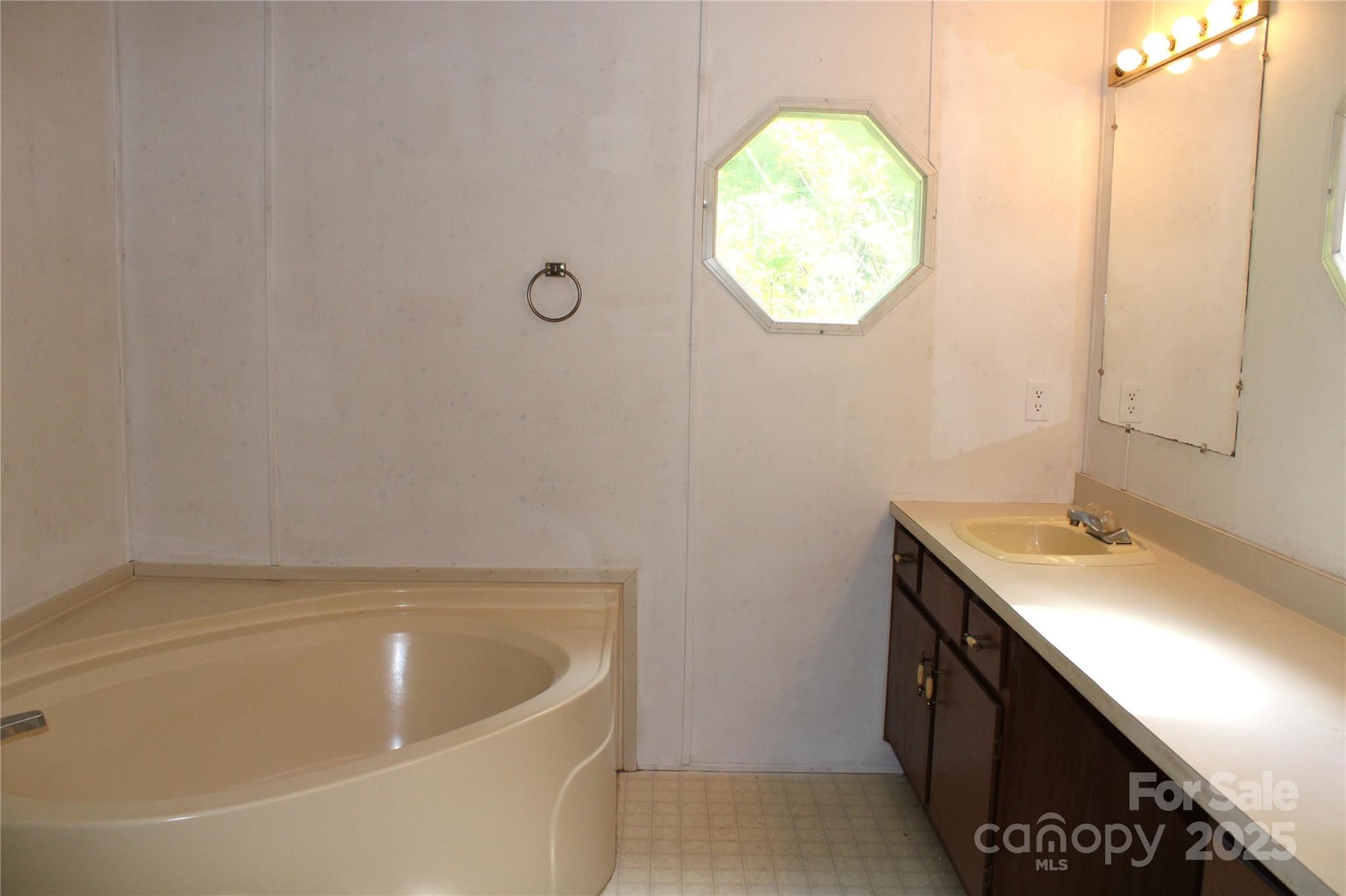 7597 Webbs Road Denver, NC 28037 - Photo 13 of 18 Gallery Image 13