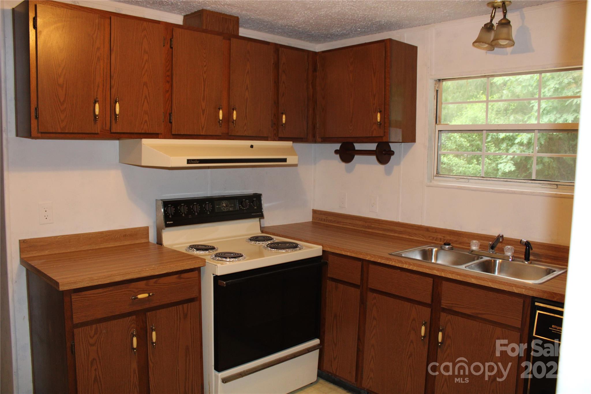 7597 Webbs Road Denver, NC 28037 - Photo 5 of 18 Gallery Image 5
