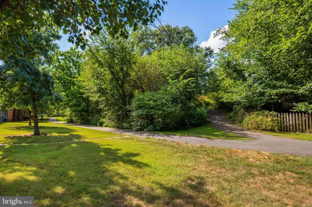 $565,000 | 156 North Bedford Street, Unit B, Arlington, VA 22201