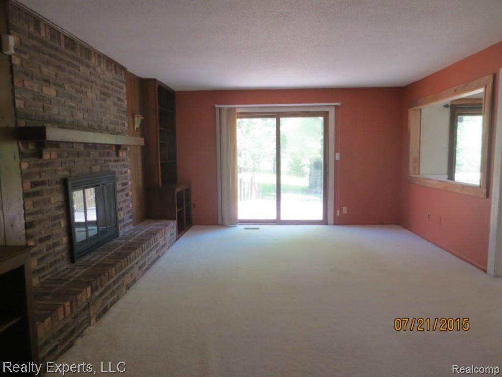 6380 Ridge Road Canton, MI 48187 - Photo 6 of 26 IMG_6010.jpg