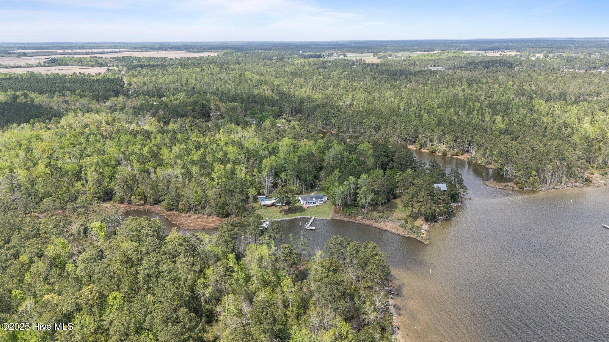 388 Matthews Road Bayboro, NC 28515 - Photo 33 of 34 21-web-or-mls-DJI_20250410145215_0134_D