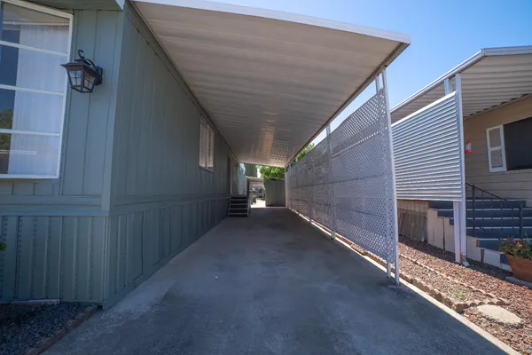 a view of a garage