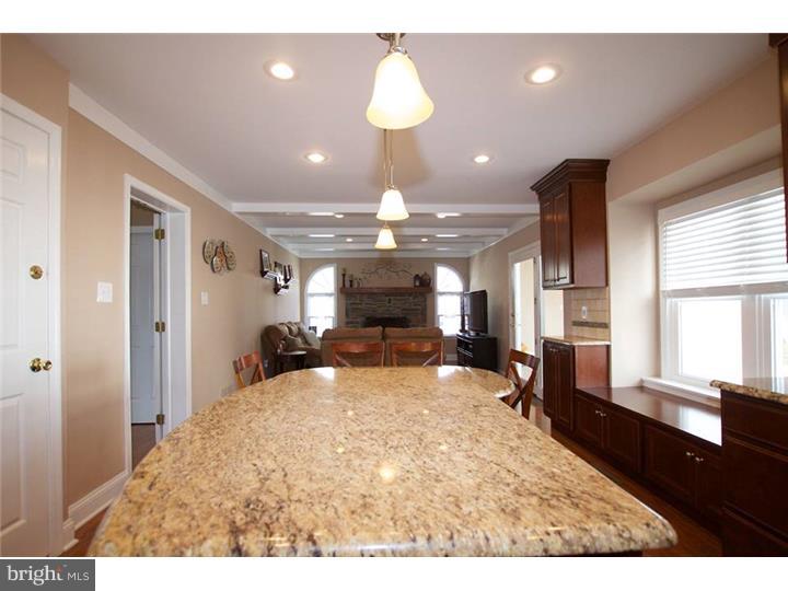 751 West Rolling Road Springfield, PA 19064 - Photo 7 of 25 Kitchen