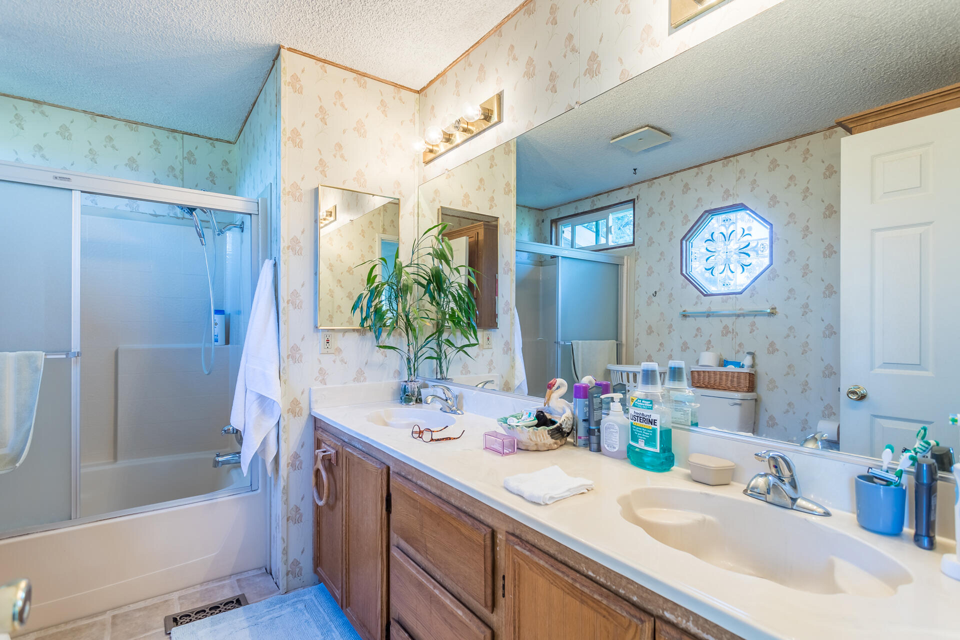 5240 Twyla Road Anderson, CA 96007 - Photo 14 of 32 35 master bathroom