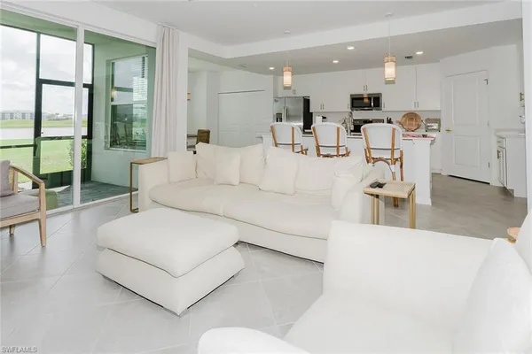 $2,595 | 5445 Double Eagle Circle, Unit 3013, Immokalee, FL 34142