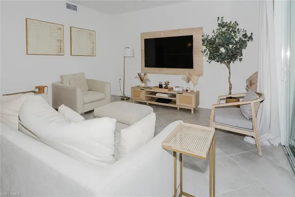 $2,595 | 5445 Double Eagle Circle, Unit 3013, Ave Maria, FL 34142