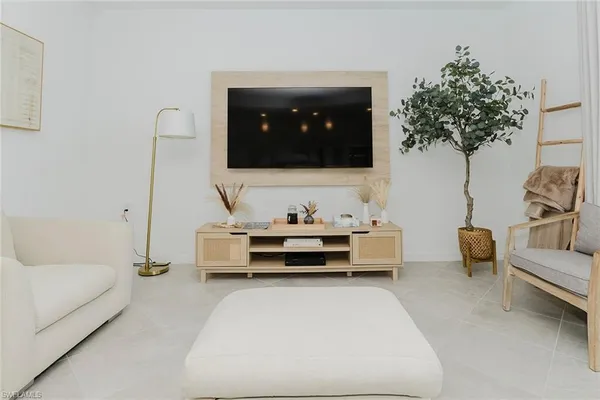 $2,595 | 5445 Double Eagle Circle, Unit 3013, Ave Maria, FL 34142