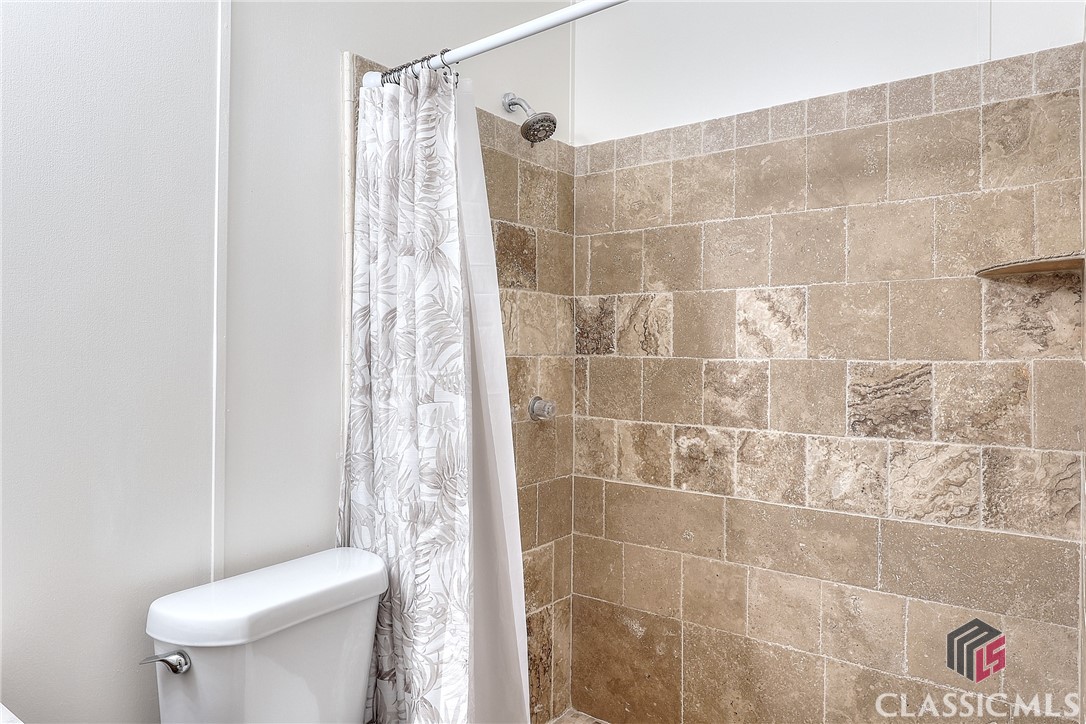 391 Rock Forge Road Jefferson, GA 30549 - Photo 6 of 17 Gallery Image 6