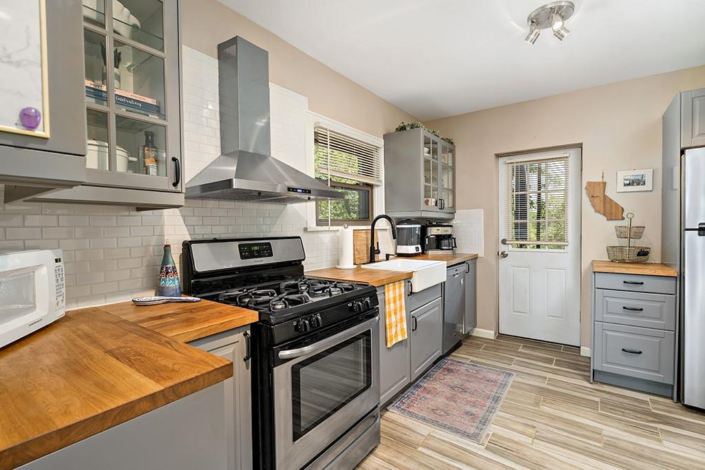 1265 Brinton Road Pittsburgh, PA 15221 - Photo 7 of 36 Gallery Image 7