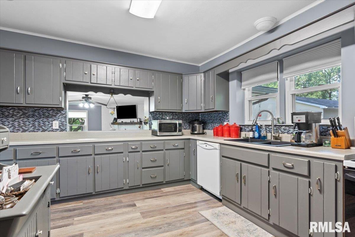 6985 Barclay Road Sherman, IL 62684 - Photo 20 of 50 Gallery Image 20