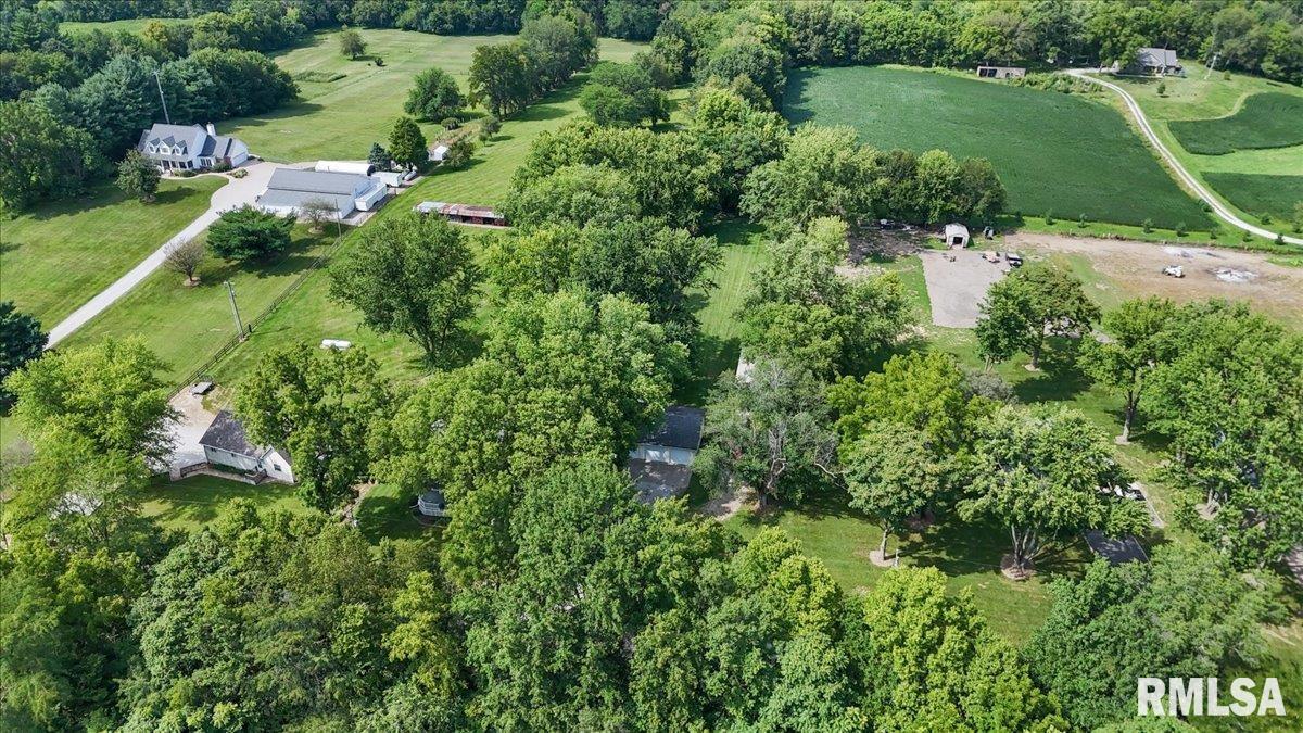 6985 Barclay Road Sherman, IL 62684 - Photo 10 of 50 Gallery Image 10