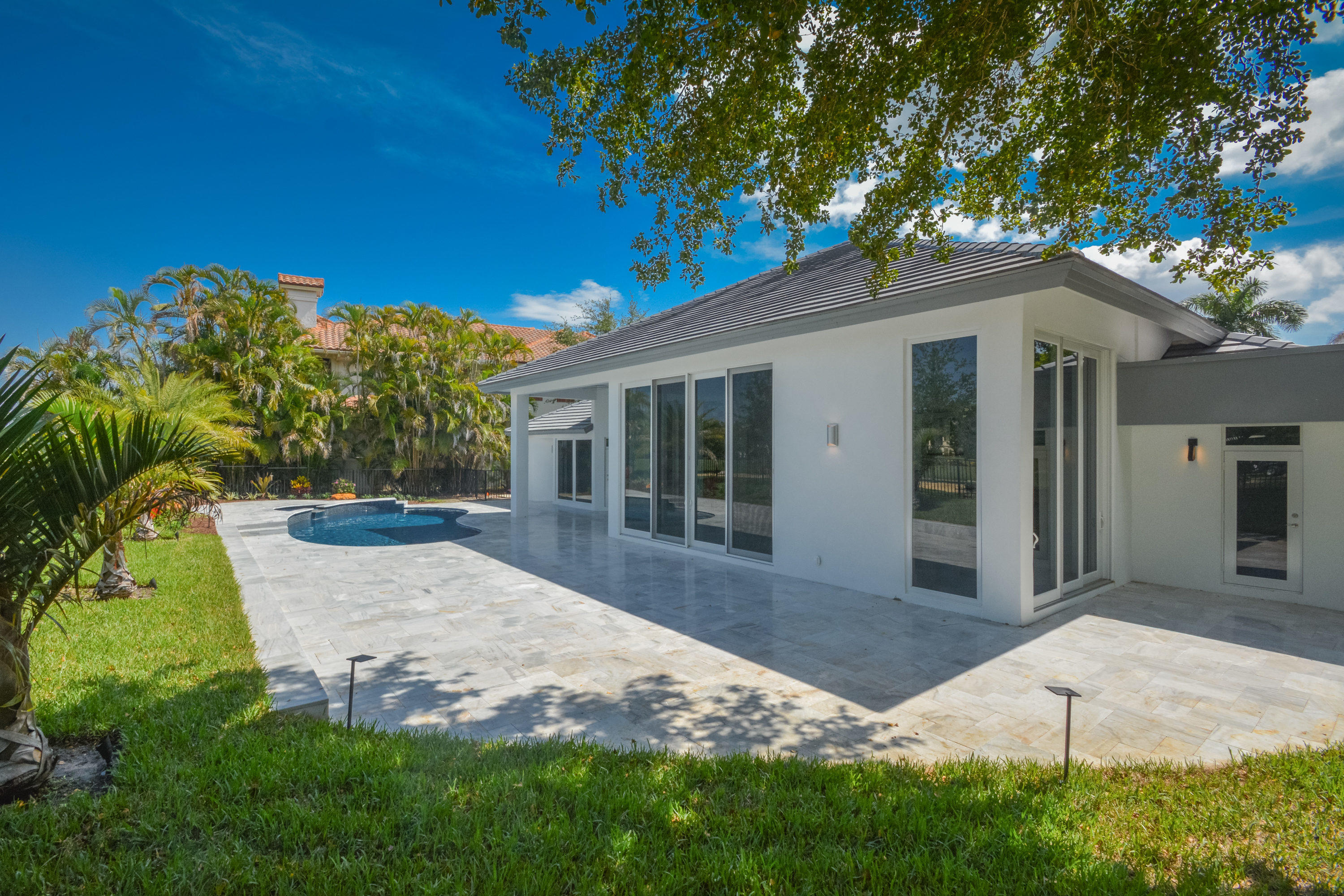 7717 Fenwick Place Boca Raton, FL 33496 - Photo 46 of 79 back of house