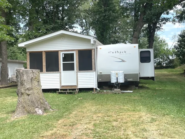 $42,000 | 9-201 Woodhaven Lakes, Sublette, IL 61367