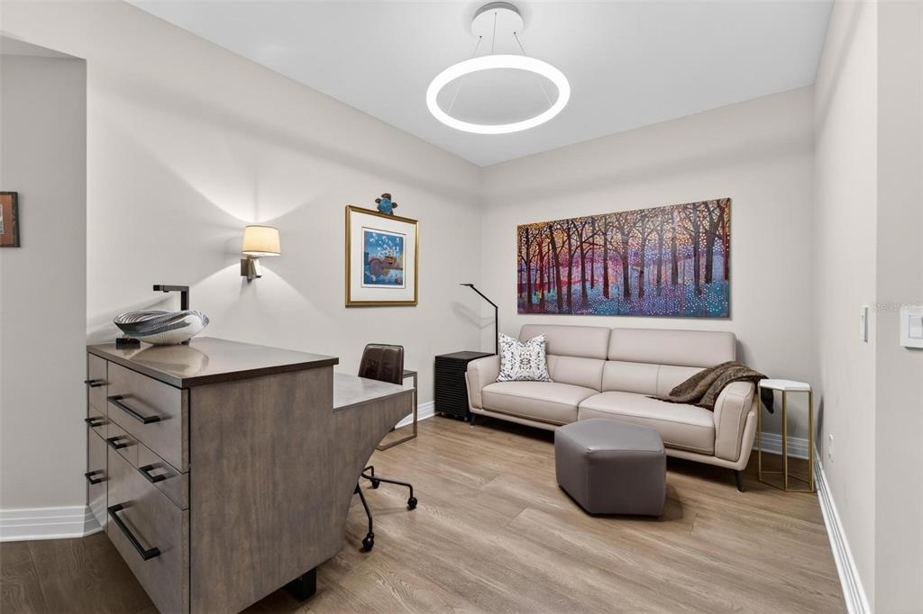 1325 Snell Isle Boulevard Northeast, Unit 302 St. Petersburg, FL 33704 - Photo 9 of 62