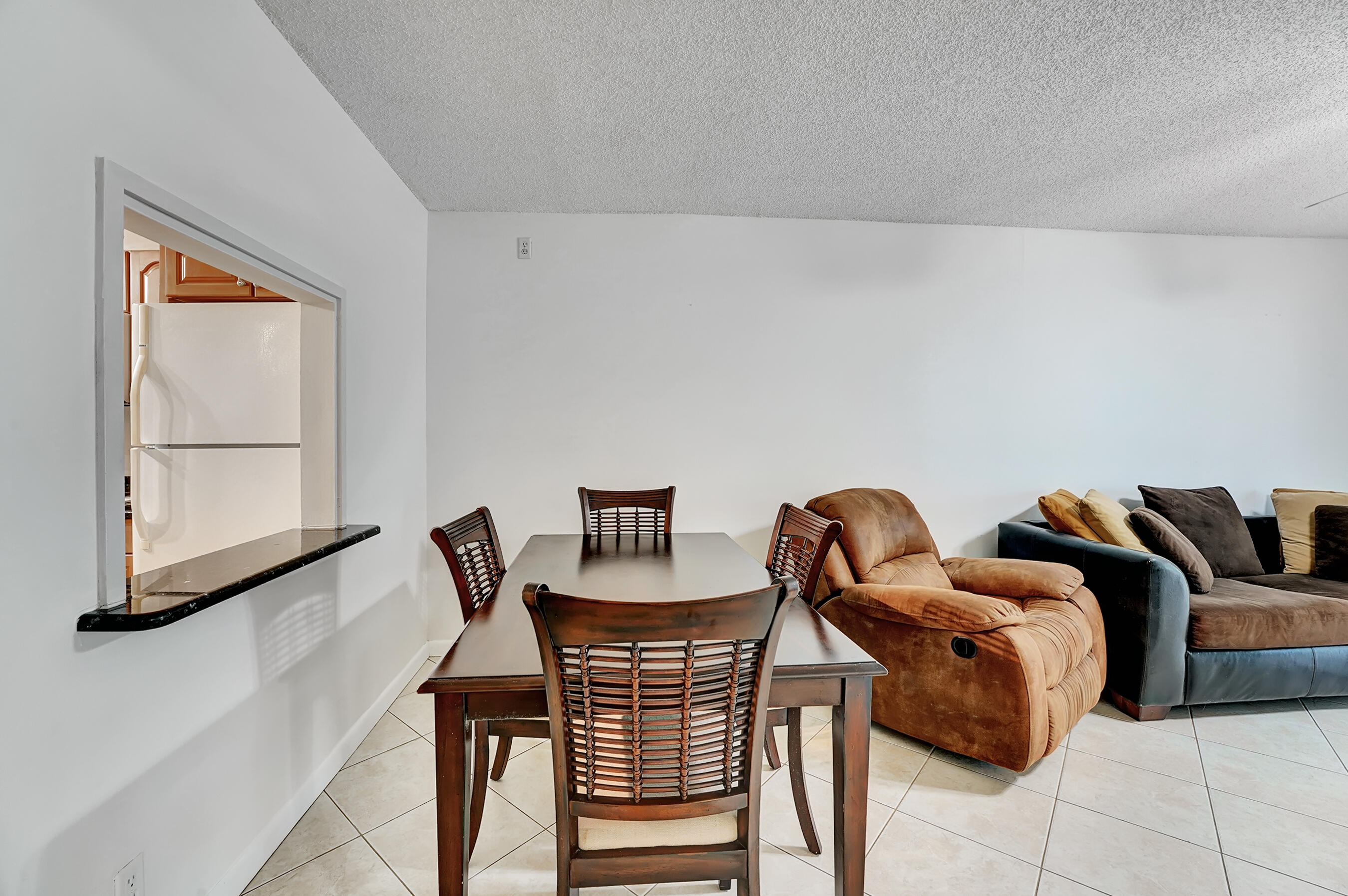 9440 Southwest 8th Street, Unit 319 Boca Raton, FL 33428 - Photo 12 of 29 DSC09651