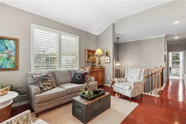 $399,500 | 15816 Robinson Street, Overland Park, KS 66223