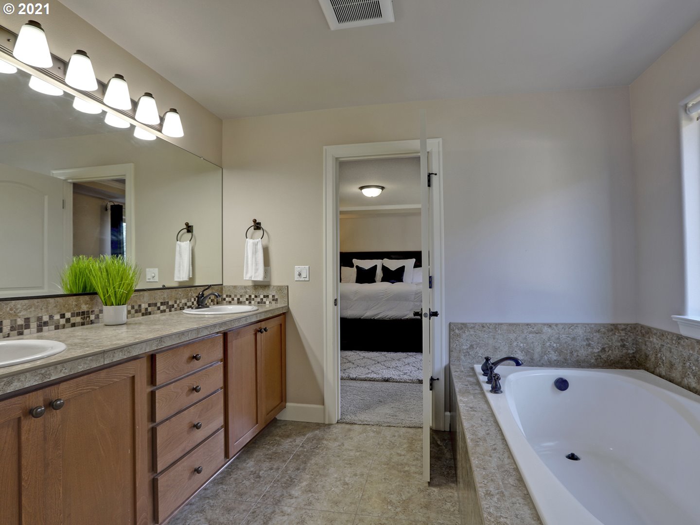3841 Northwest 139th Place Portland, OR 97229 - Photo 16 of 25