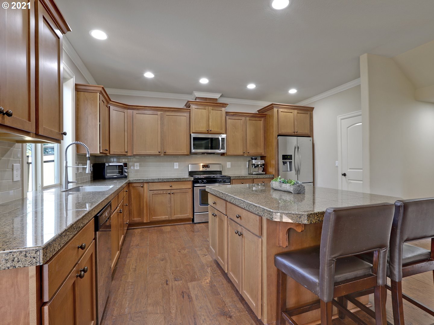 3841 Northwest 139th Place Portland, OR 97229 - Photo 9 of 25