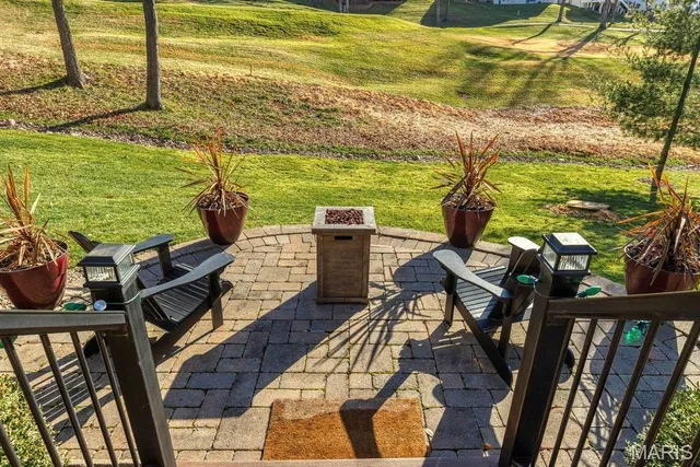 $979,000 | 7 Whitmoor Court, Weldon Spring, MO 63304