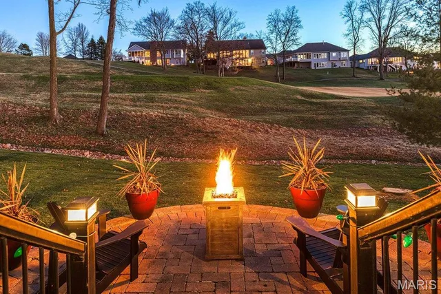 $979,000 | 7 Whitmoor Court, Weldon Spring, MO 63304