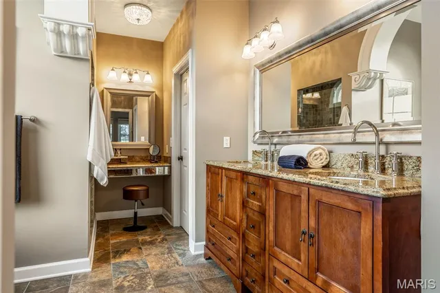 $979,000 | 7 Whitmoor Court, Weldon Spring, MO 63304