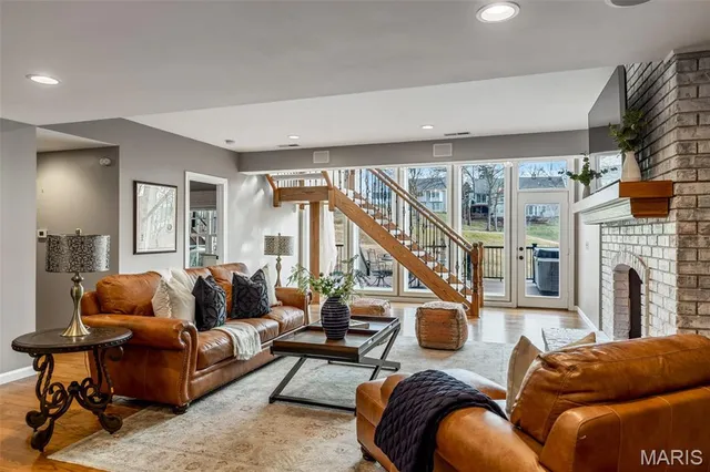 $979,000 | 7 Whitmoor Court, Weldon Spring, MO 63304