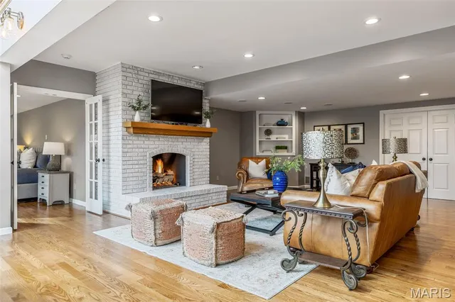 $979,000 | 7 Whitmoor Court, Weldon Spring, MO 63304