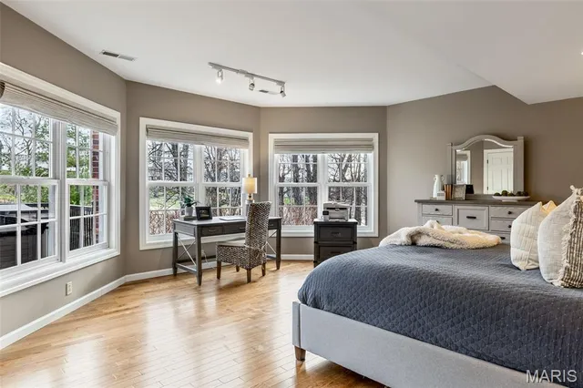 $979,000 | 7 Whitmoor Court, Weldon Spring, MO 63304