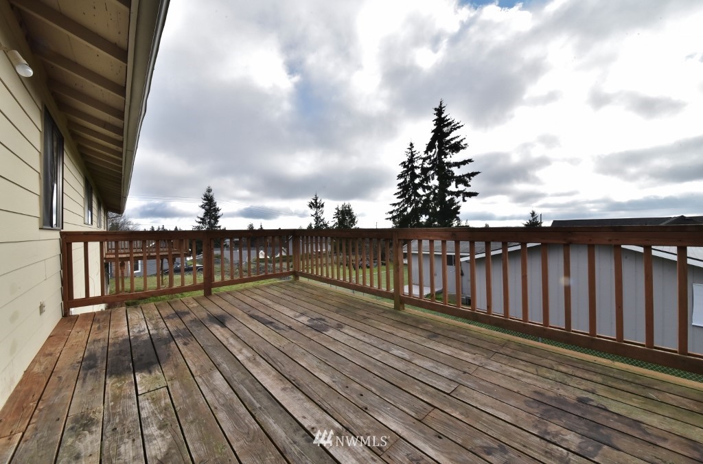 1045 Chestnut Street Bremerton, WA 98310 - Photo 11 of 25 Gallery Image 11