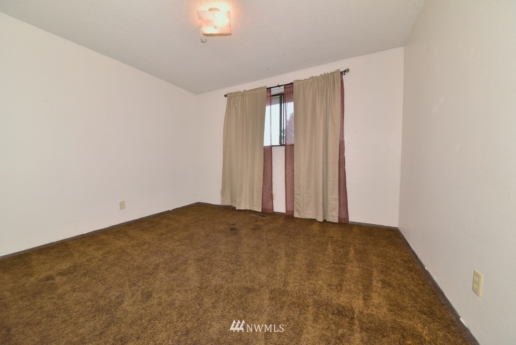 1045 Chestnut Street Bremerton, WA 98310 - Photo 19 of 25 Gallery Image 19