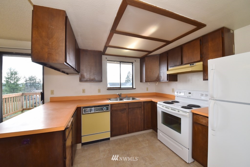 1045 Chestnut Street Bremerton, WA 98310 - Photo 20 of 25 Gallery Image 20