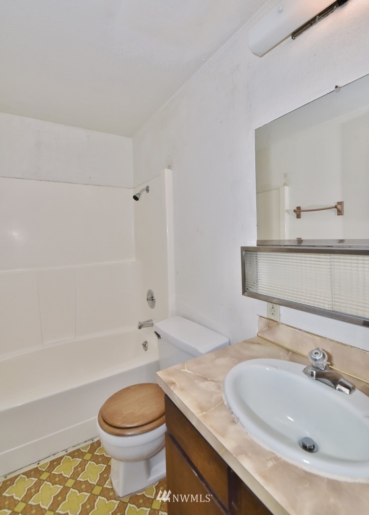 1045 Chestnut Street Bremerton, WA 98310 - Photo 23 of 25 Gallery Image 23