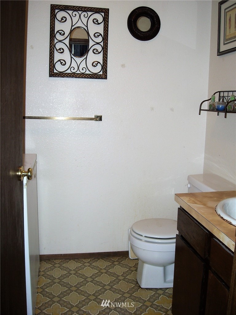 1045 Chestnut Street Bremerton, WA 98310 - Photo 24 of 25 Gallery Image 24