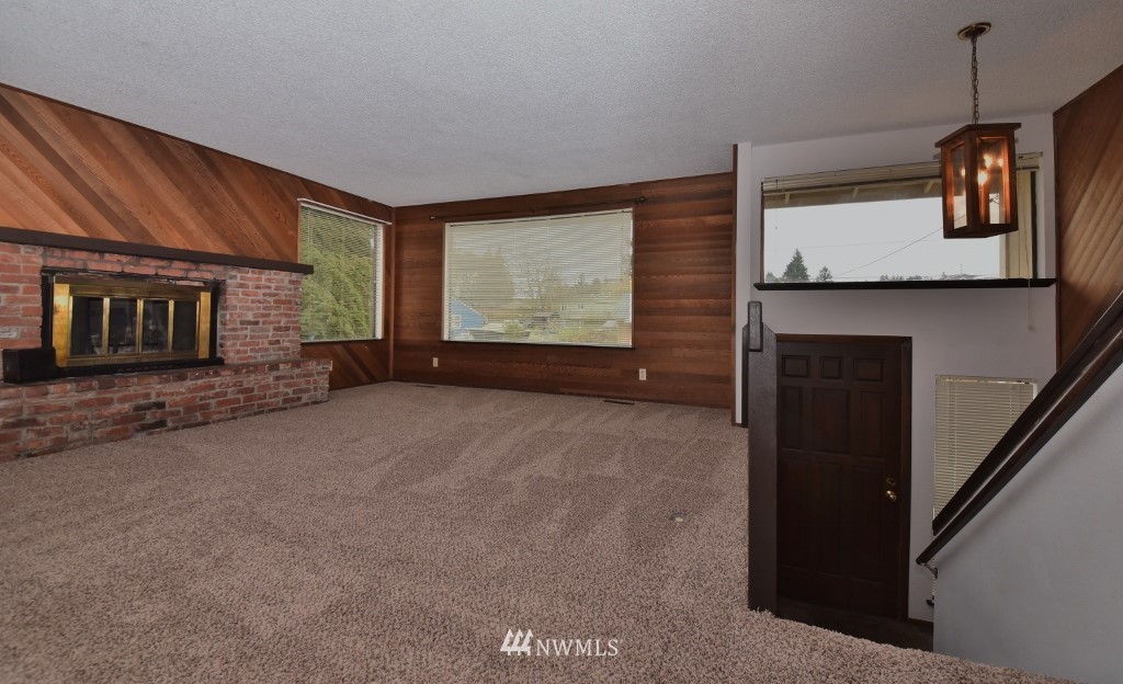 1045 Chestnut Street Bremerton, WA 98310 - Photo 6 of 25 Gallery Image 6