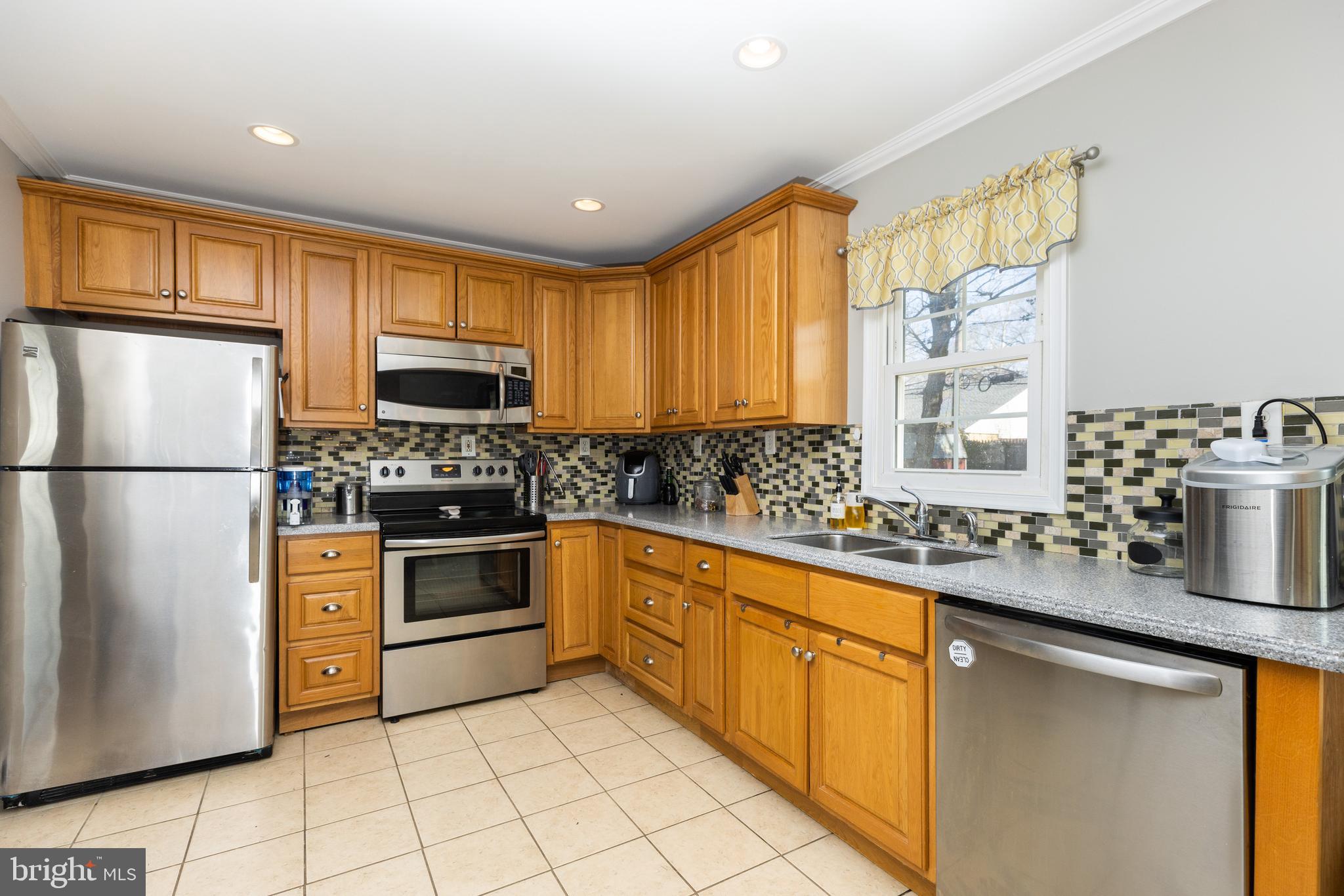 36 Merry Road Newark, DE 19713 - Photo 5 of 12 Gallery Image 5