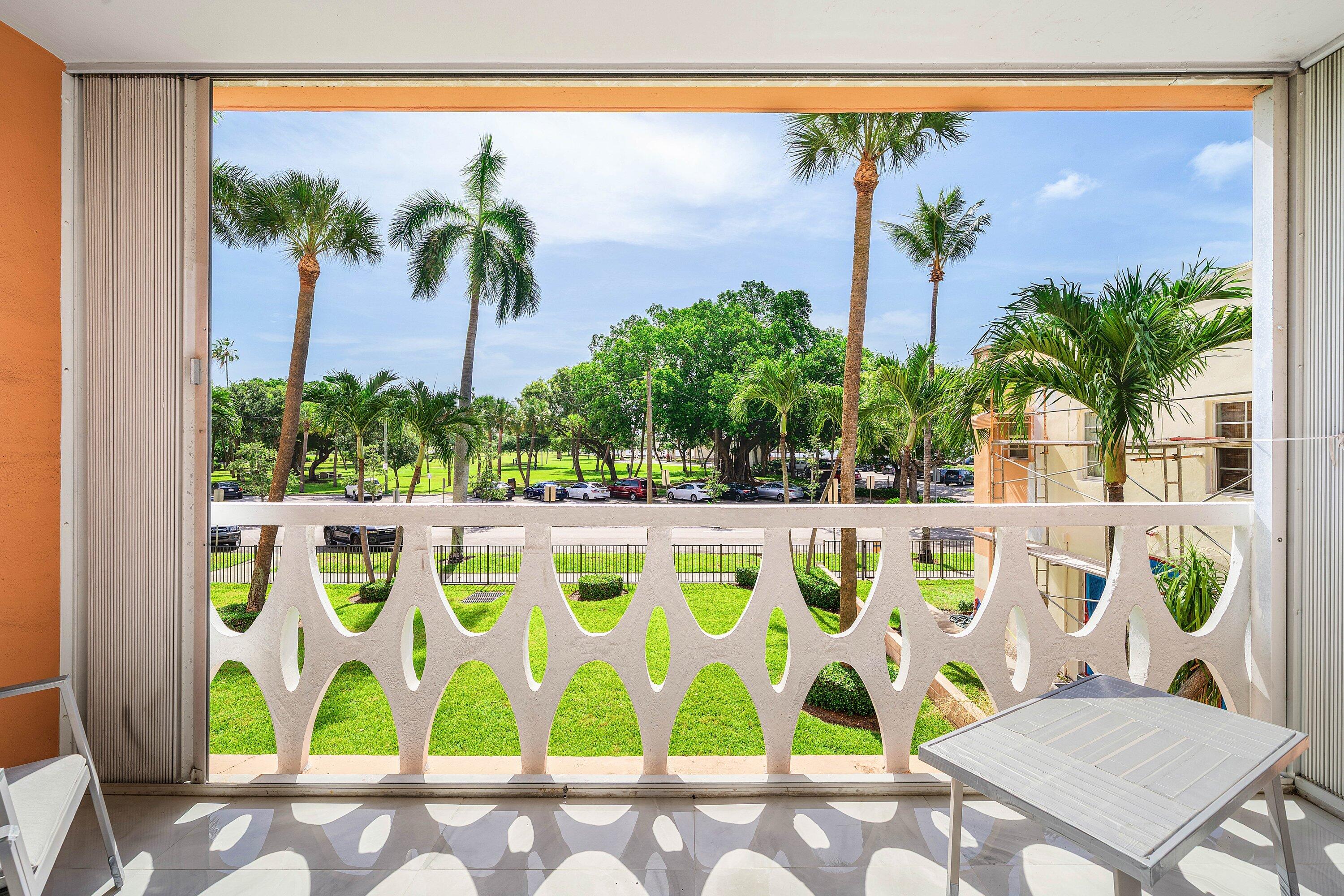 15 South Golfview Road, Unit 206 Lake Worth, FL 33460 - Photo 10 of 35 15 south Golfview rd