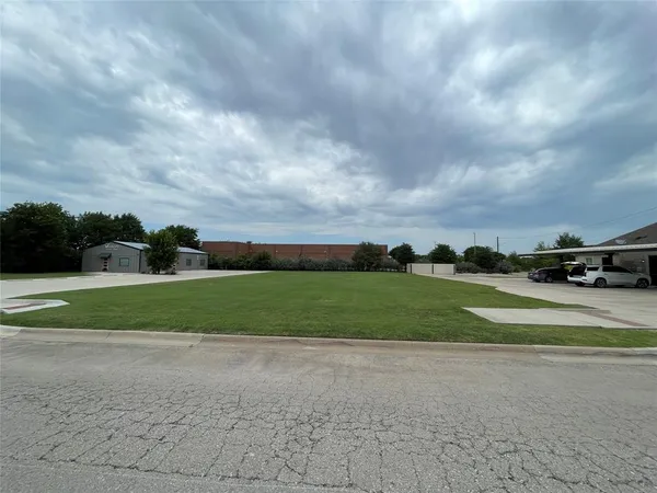 $295,000 | 2002 Emery Street, Denton, TX 76201