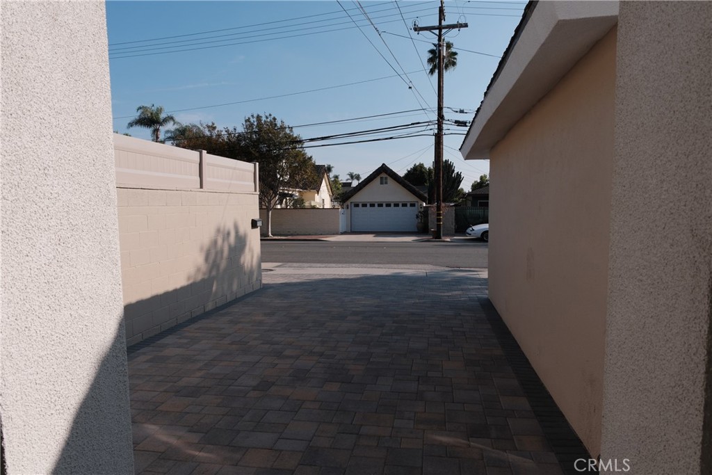 500 North Resh Place, Unit B Anaheim, CA 92805 - Photo 14 of 14 a view of a house with a street